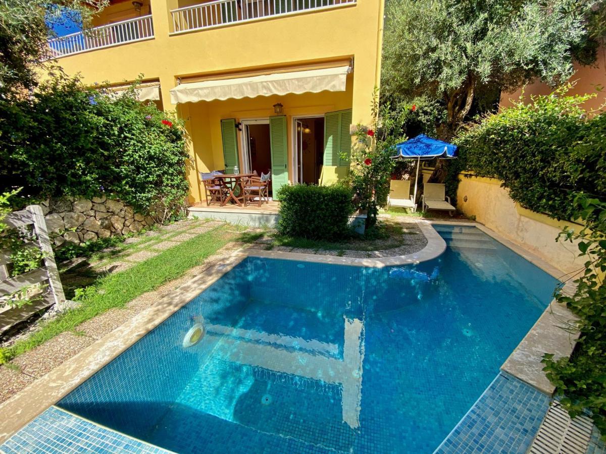 La Riviera Barbati Seaside Apartments & Villas 외부 사진